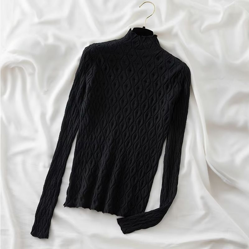 Léa Elegant Cashmere Turtleneck Sweater