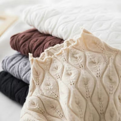 Léa Elegant Cashmere Turtleneck Sweater