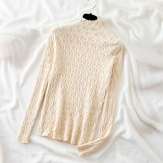 Léa Elegant Cashmere Turtleneck Sweater