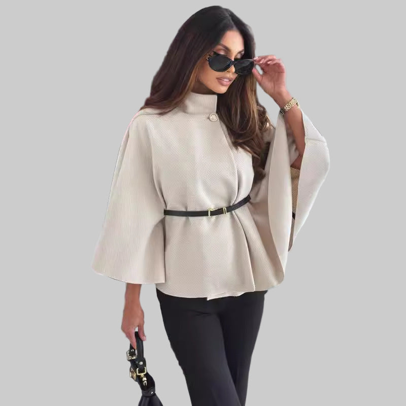 Poncho Ceinturé – L’Élégance Réinventée