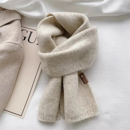 Chloé Soft and Elegant Wool Winter Scarf