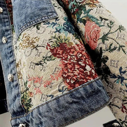 Léa in an Elegant Floral Denim Jacket