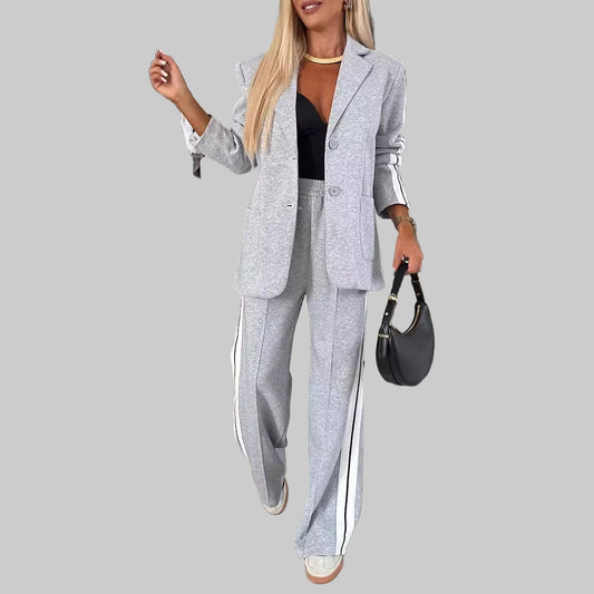 Ensemble Élégance Rayée  Intemporel et Confortable