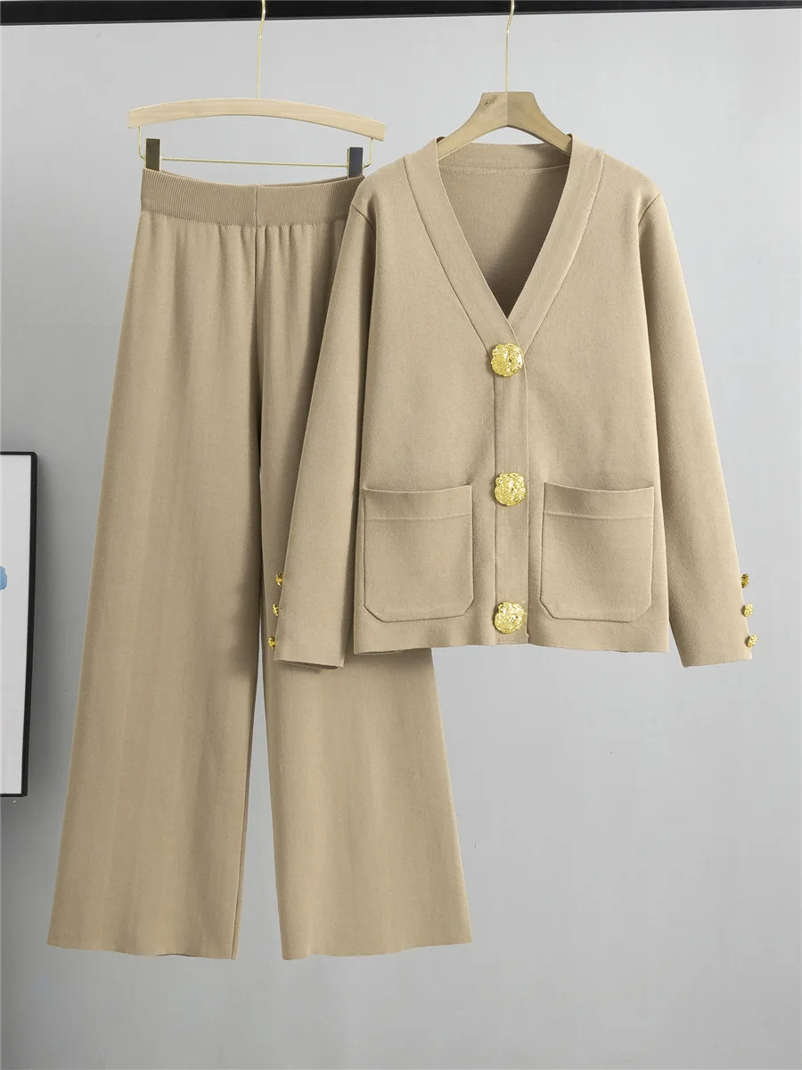 Léa Ensemble Tricoté Chic à Détails Dorés