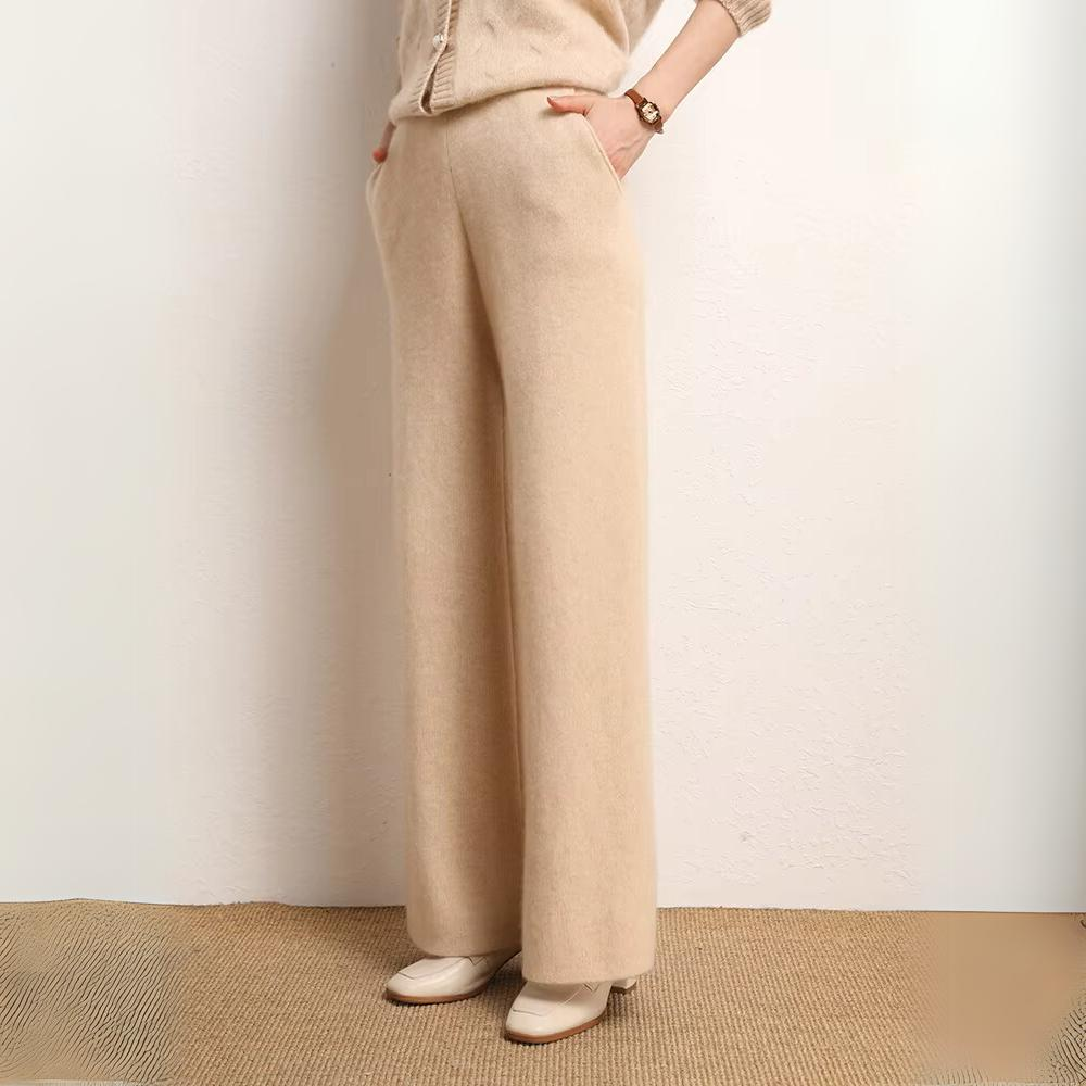 Clara soft and elegant knit trousers